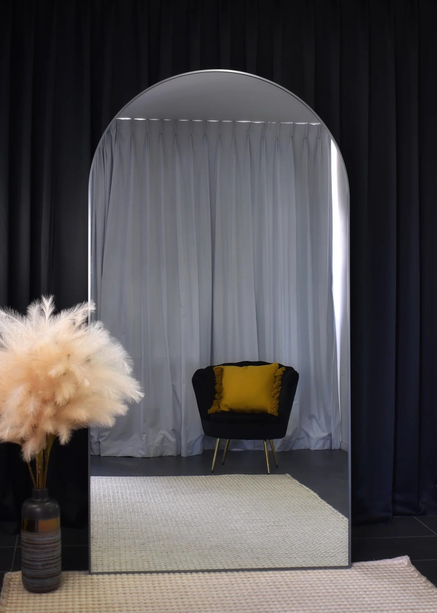 Clover Arch Mirror Minimalist Metal Frame