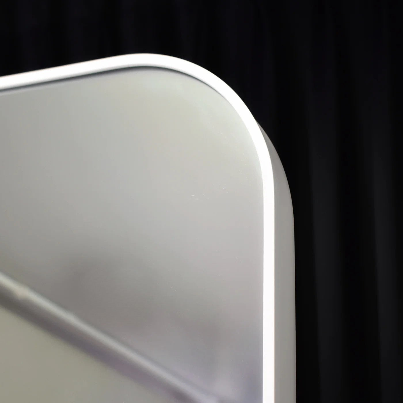 PINNACLE Large Rectangular Curved Mirror