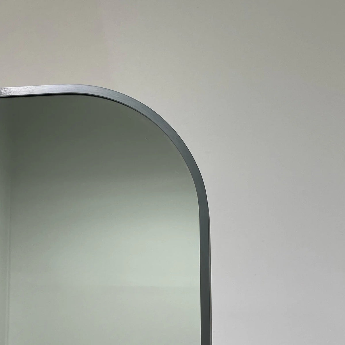 PINNACLE Large Rectangular Curved Mirror