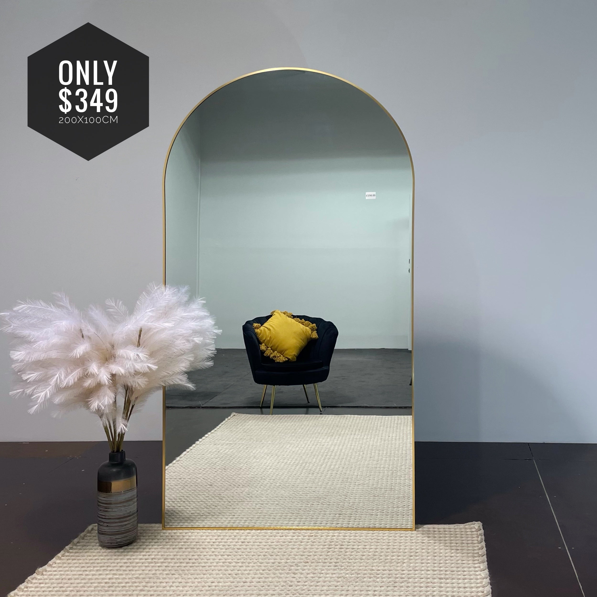 Clover Arch Mirror Minimalist Metal Frame