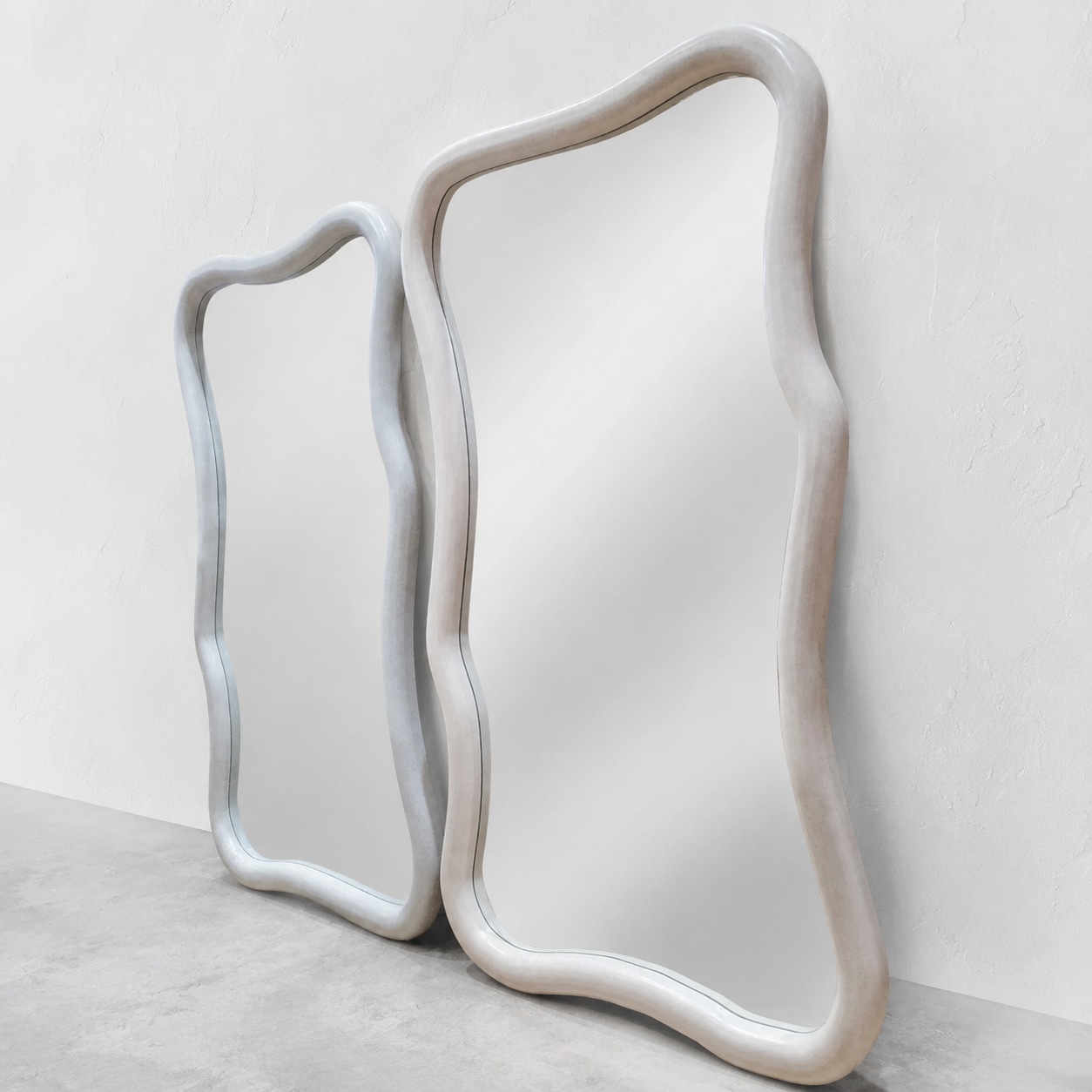Solace Wavy Mirror – Large Sculptural Floor Mirror 190 × 110cm