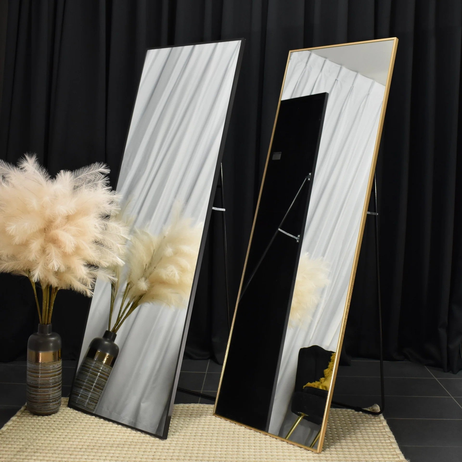 Studio Rectangle Minimalistic Mirror