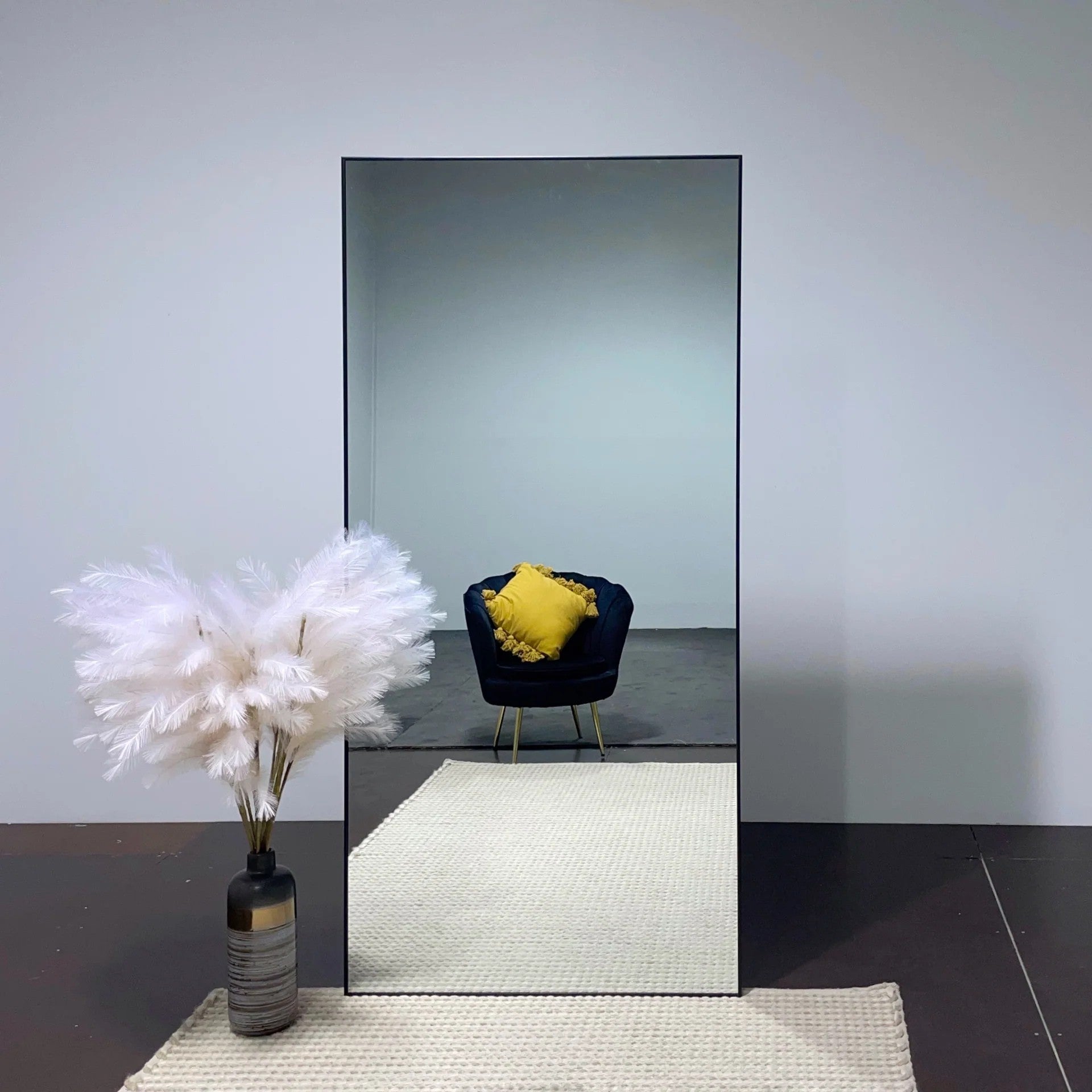 Studio Rectangle Minimalistic Mirror