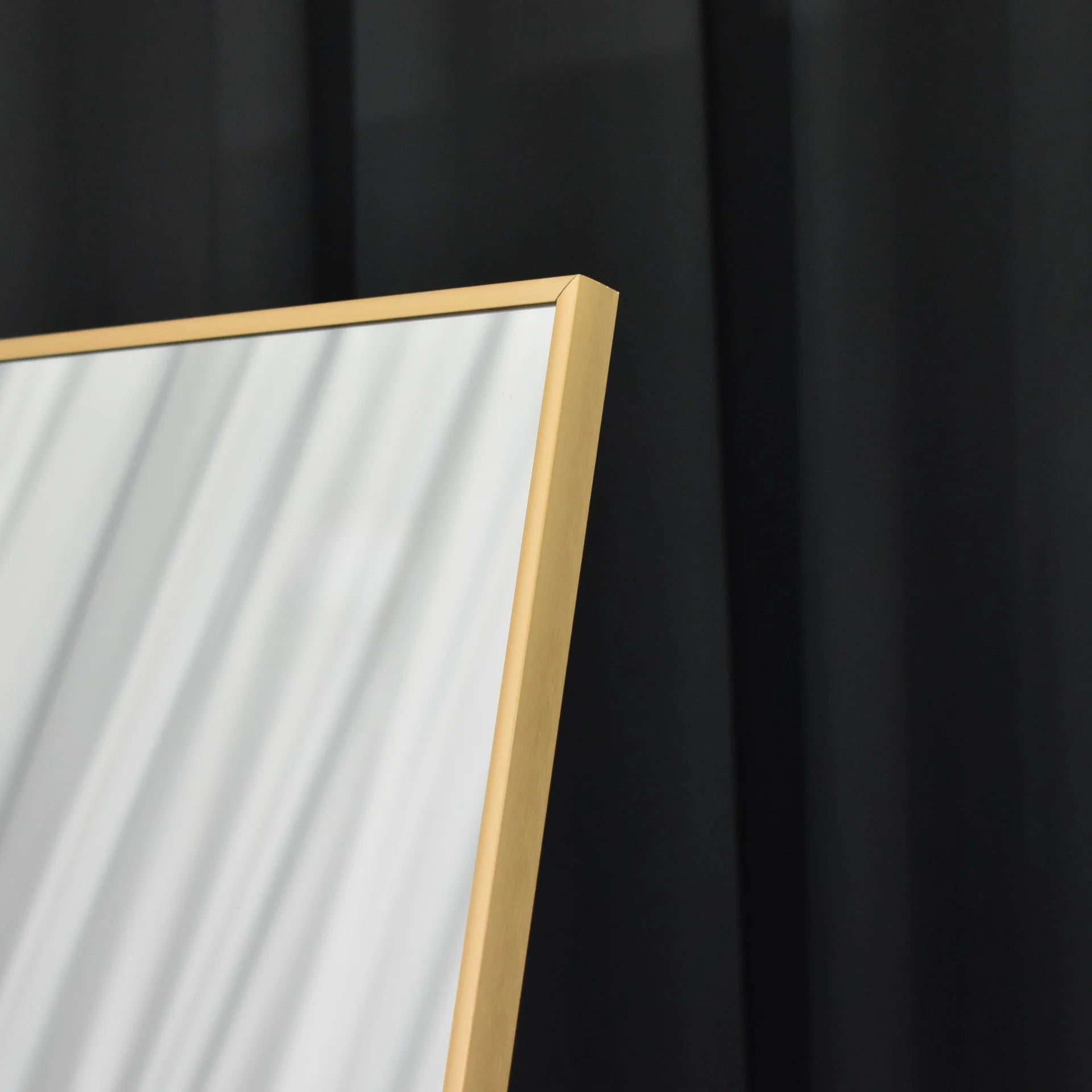 Studio Rectangle Minimalistic Mirror