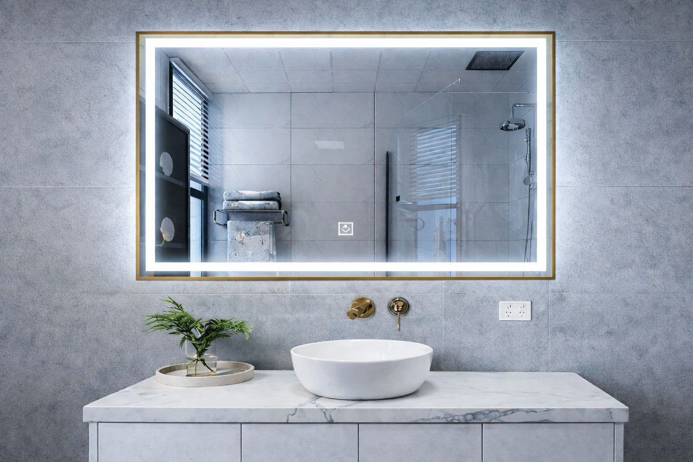 LuxeFrame Pro LED Mirror